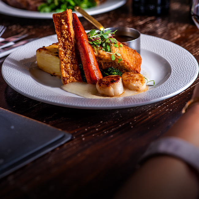 Explore our great offers on Pub food at The Kingfisher